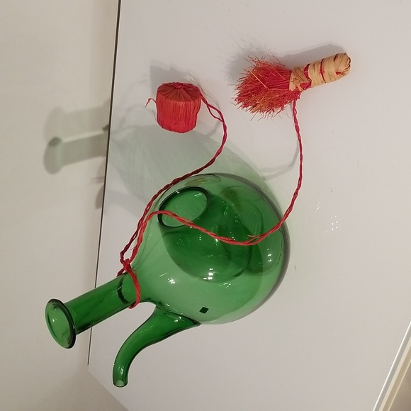 Vintage Italian Blown Glass Decanter with Ice Chamber - Picture 9 of 17